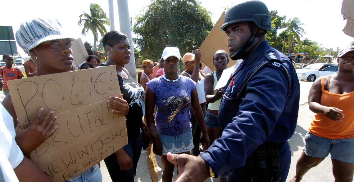 January 2009: citizens of the March Pen Road community in Spanish Town protest resident Gregory’s extra-judicial killing by Police. © 2009 The Gleaner